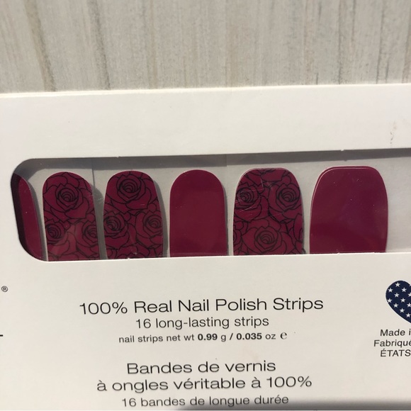 COLOR STREET Nail Polish Strips “Rose Goes” - Picture 2 of 3